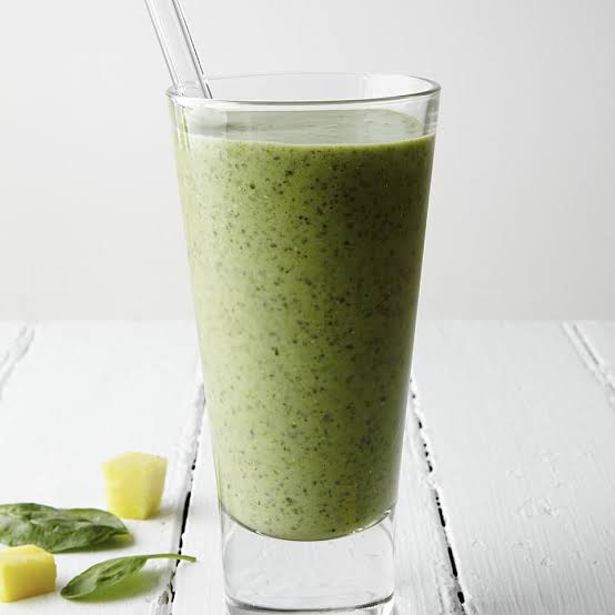 Best Smoothie Recipes for Seniors on a DASH Diet